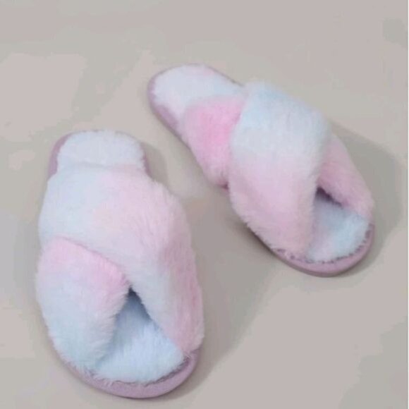 Pastel Cozy Slippers - Picture 3 of 7